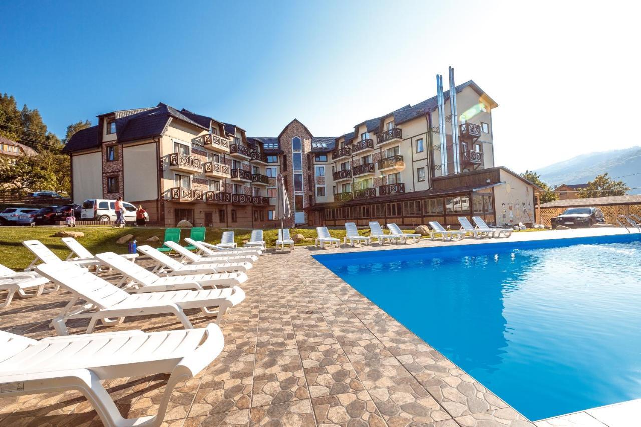 Hotel&Restaurant Premium Club 야렘체 외부 사진